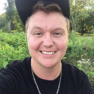 Meet your Posher, Aaron